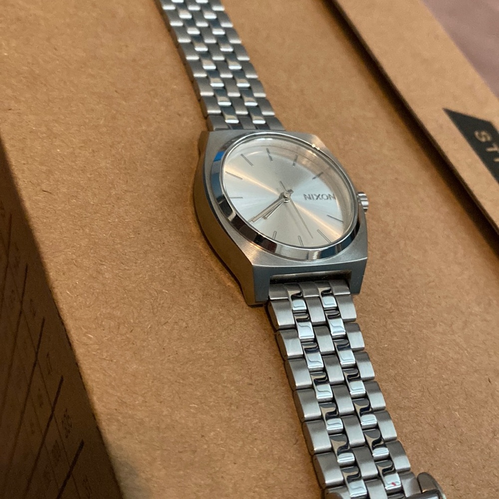 Women’s Nixon time teller watch silver